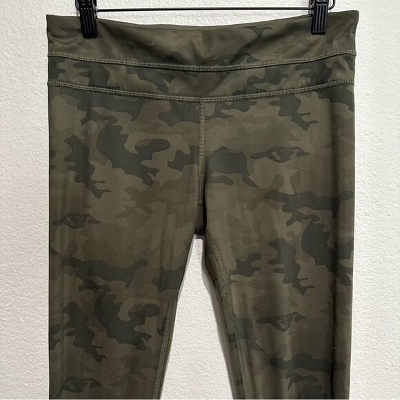 Lululemon Run Inspire Crop II Camo Fatigue Leggings SZ 6 - Picture 5 of 12